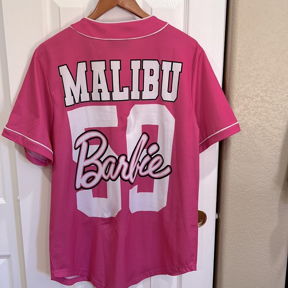 Malibu Barbie baseball shirt, size large - Picture 7 of 9